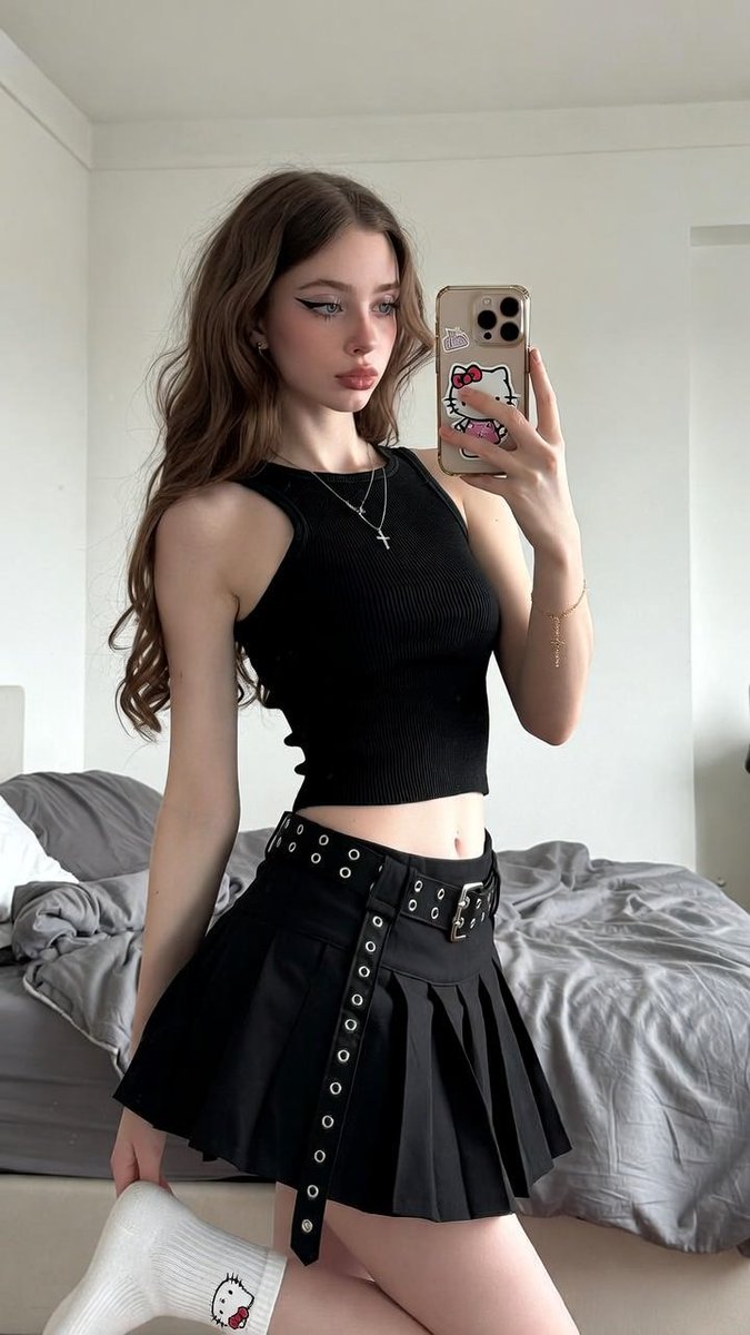 Soft Grunge E-Girl Mirror Selfie 1