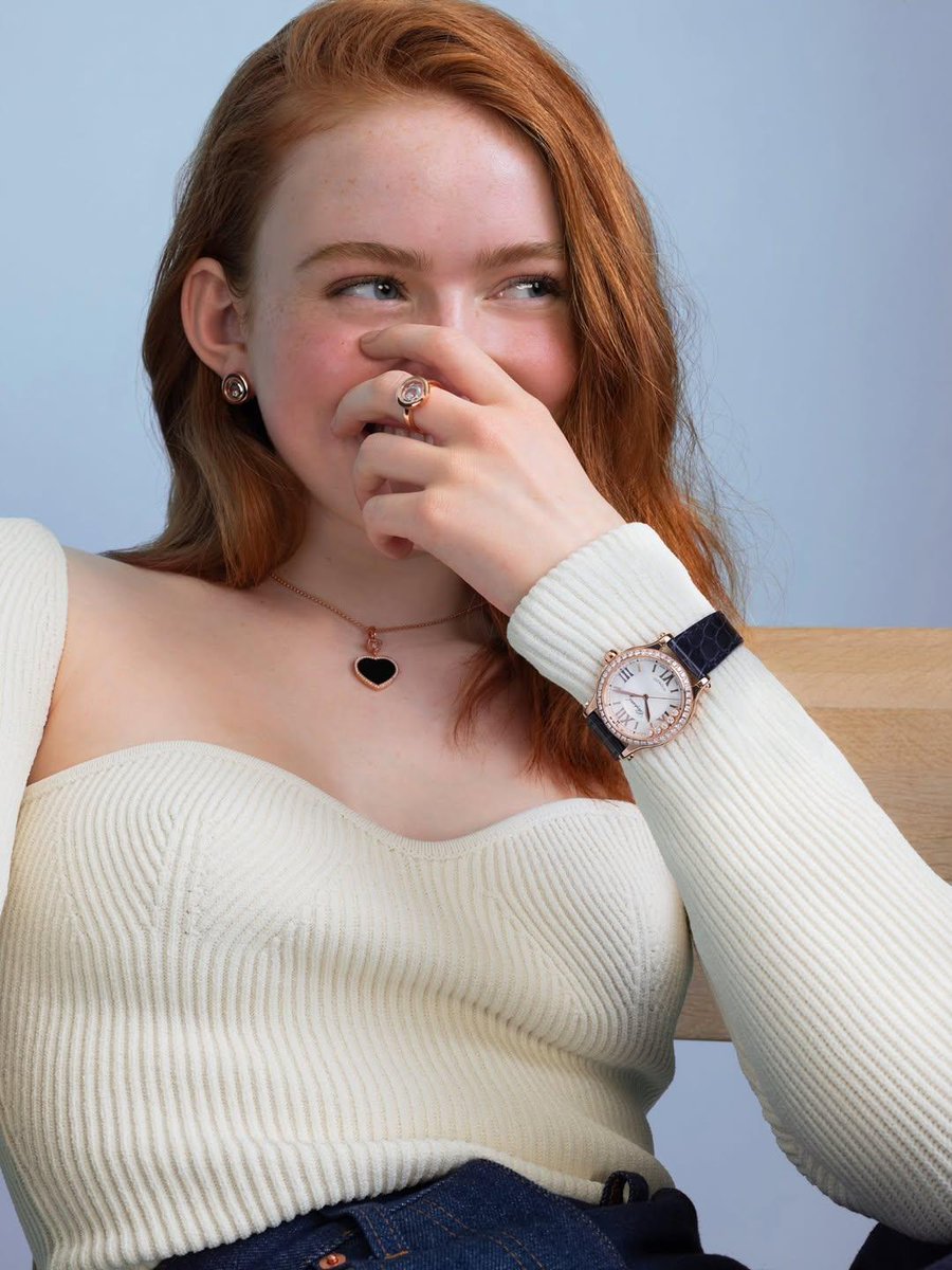 Minimalist Luxury Jewelry Editorial 4