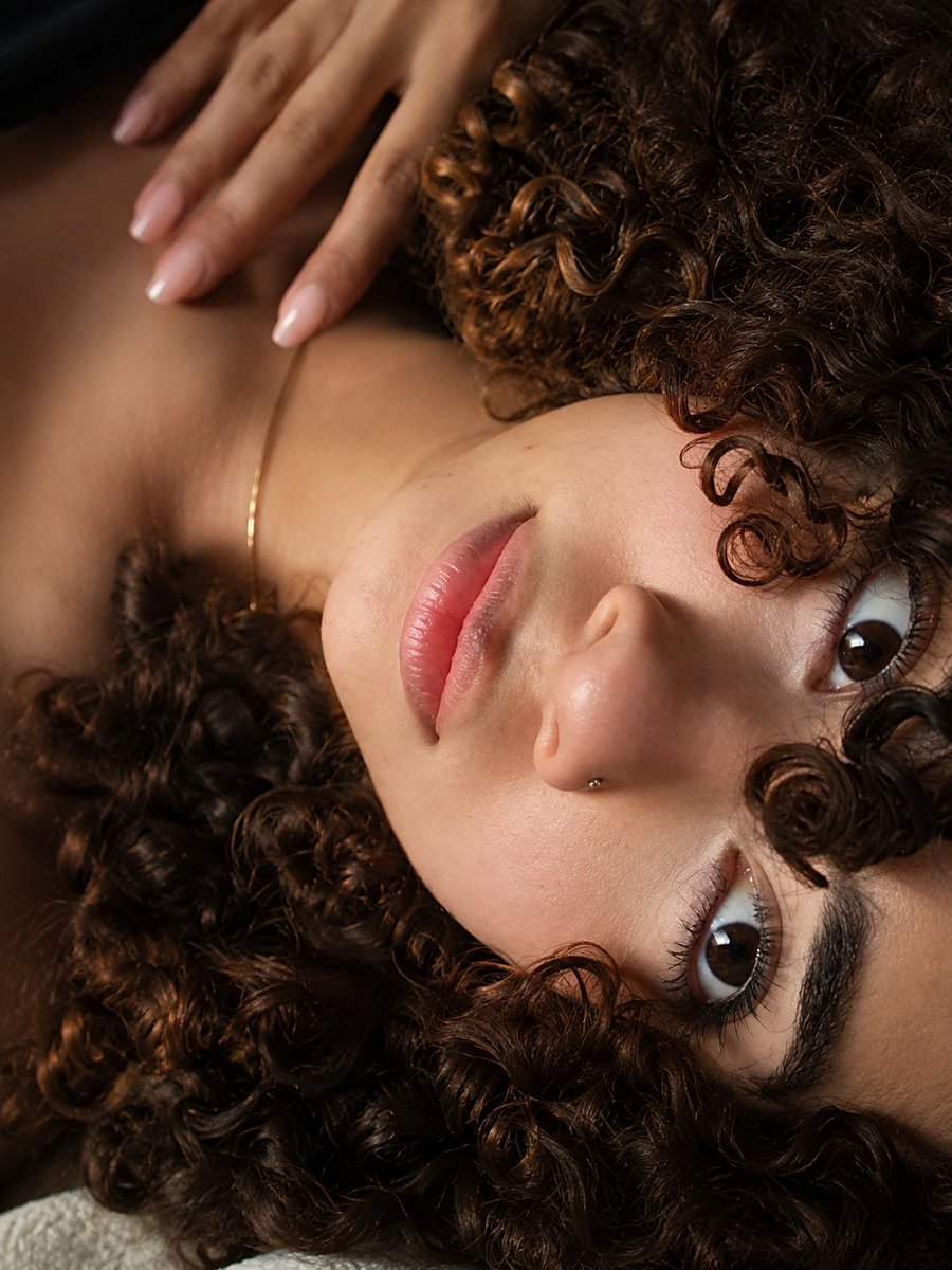 Photorealistic Magnetic Beauty Portrait 2