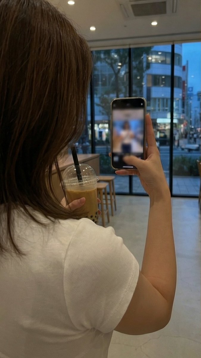 Multi-Angle, Face-Obscured Shot Generation Prompt for Nano Banana Pro 1