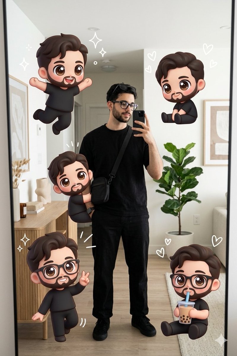 Kawaii Chibi Mirror Selfie 2