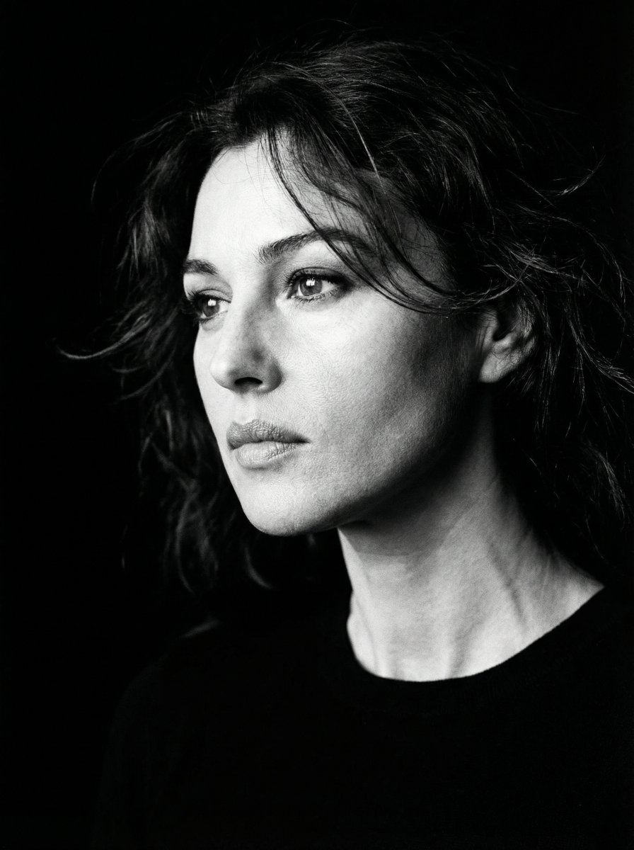 Minimalist Black and White Portrait Photography 4