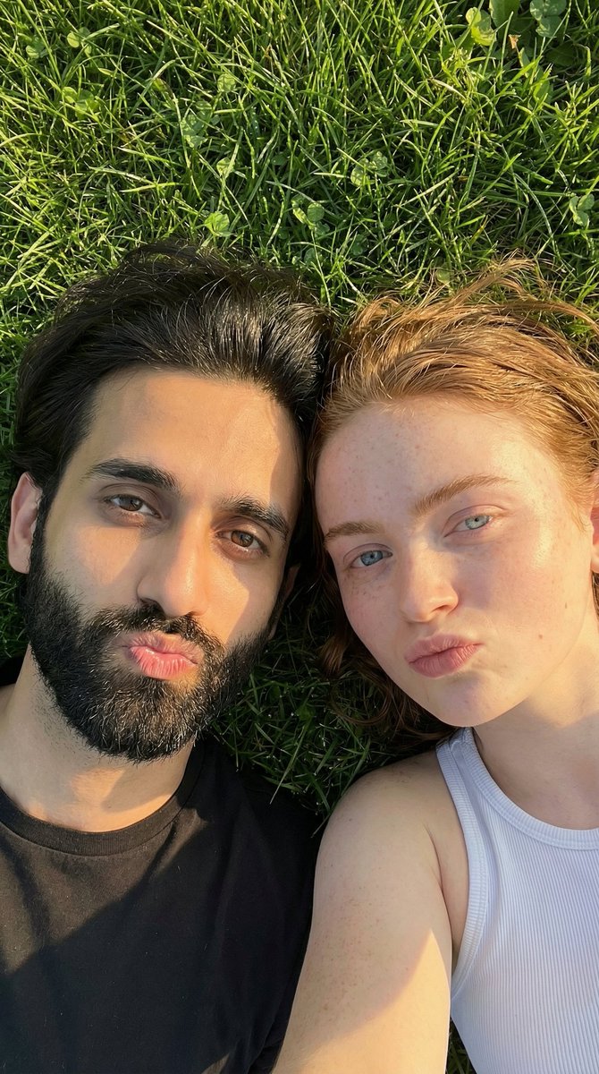 Golden Hour Selfie Couple 1