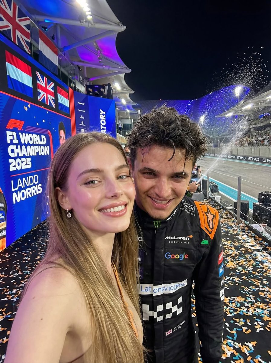 Ultra-realistic selfie with F1 champion Lando Norris 2