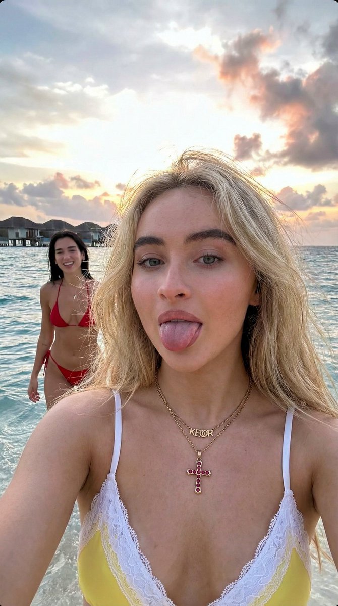 Playful Celebrity Selfie Prompt for Nano Banana Pro 1