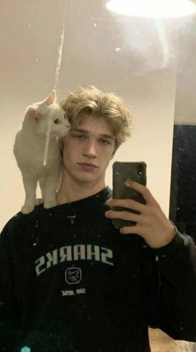 Cozy Aesthetic Mirror Selfie with White Cat 2
