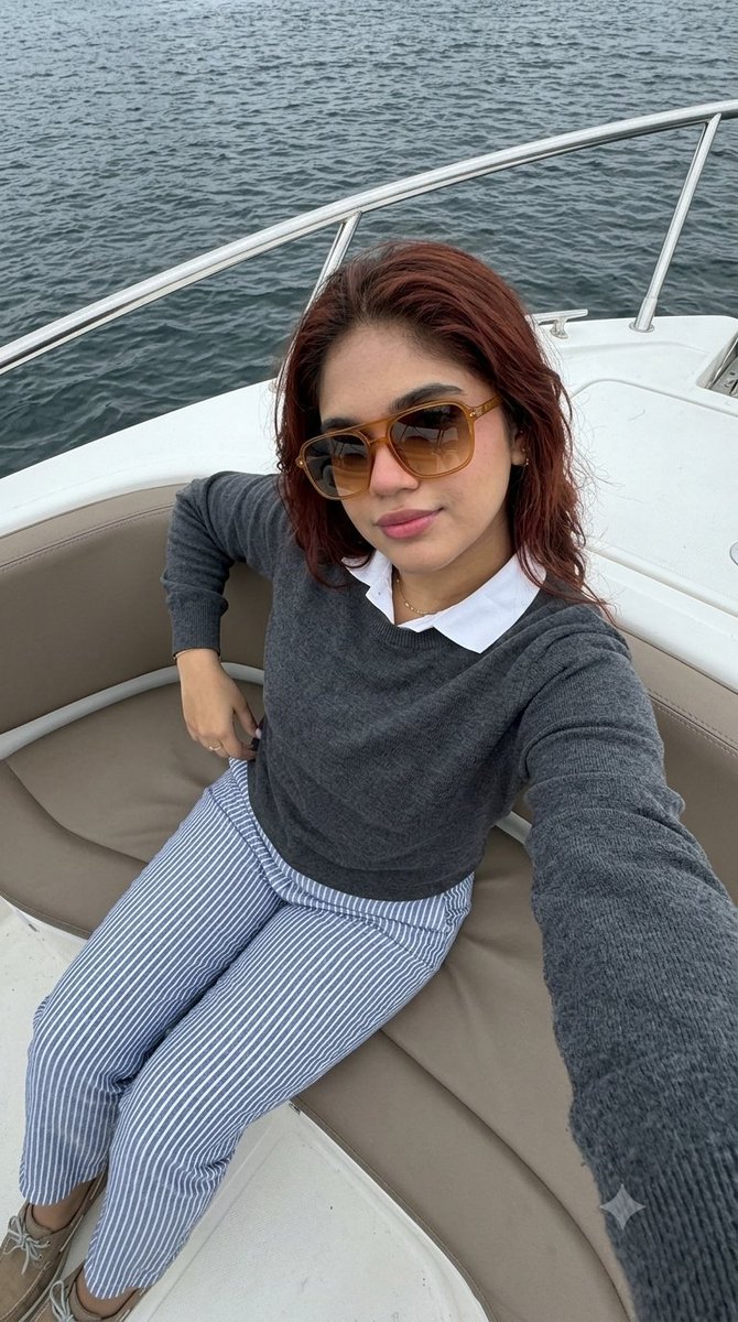 Smartphone Selfie on Motorboat 3