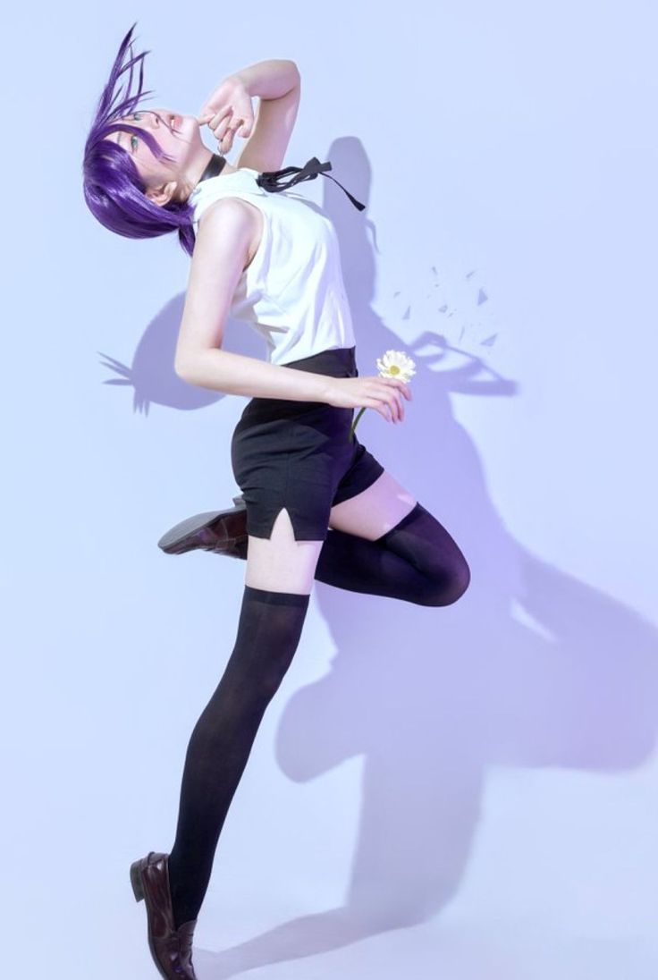 Precise Pose and Composition Replication Prompt 2