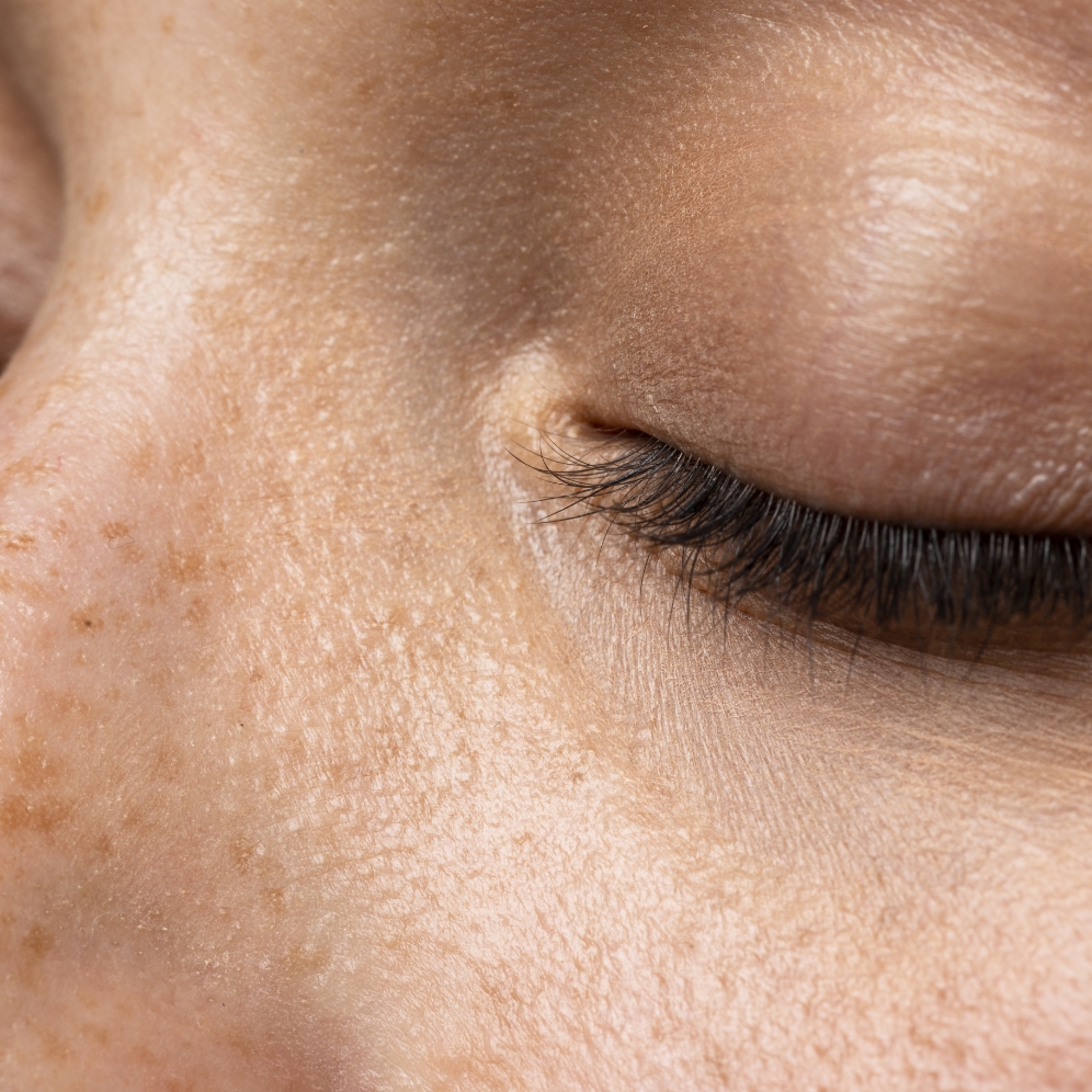 Ultra-High Resolution Upscale and Skin Texture Transfer Prompt 3