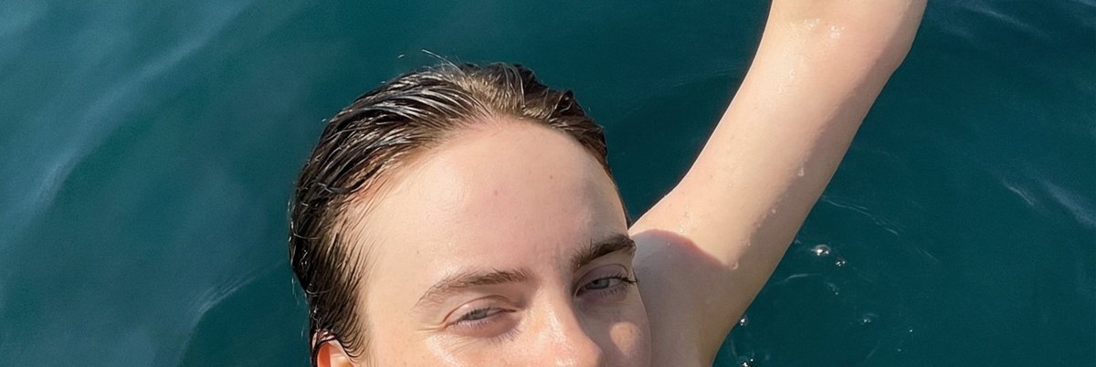 Close-Up Water Selfie of Billie Eilish 3