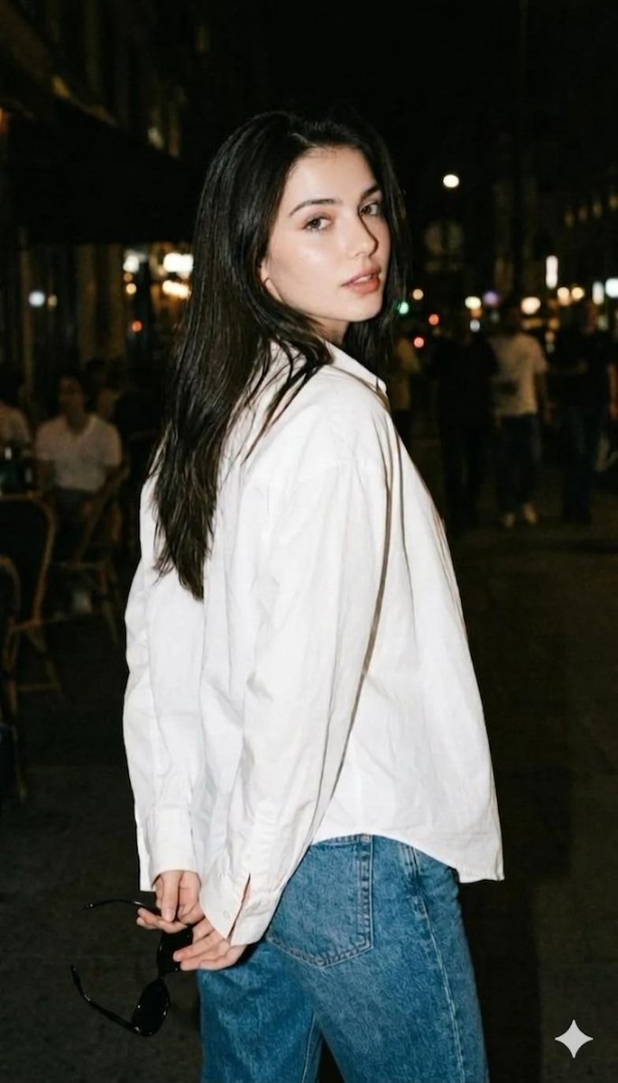 Night street photography portrait 1