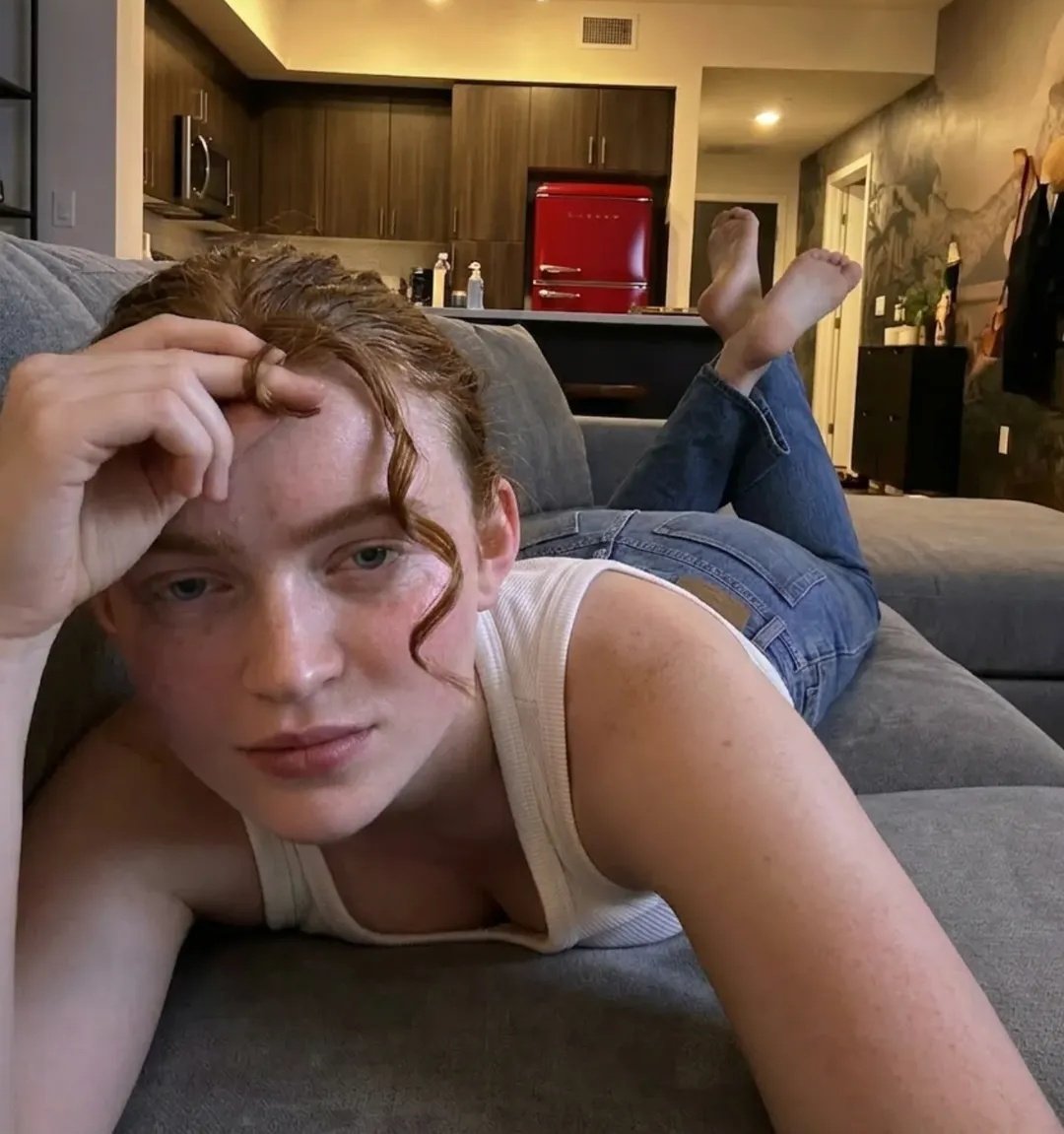 Sadie Sink Photoshoot in a Modern Apartment 3